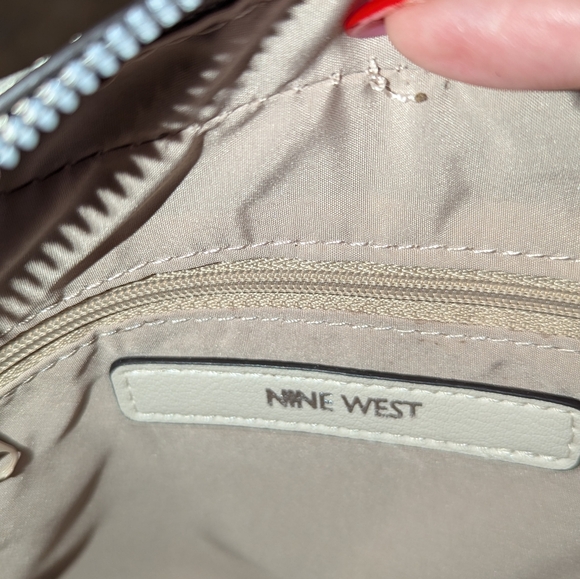 Nine West two tone shoulder/crossbody bag - Picture 6 of 7